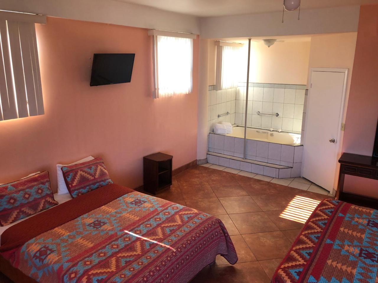 Hotel Sevilla Tijuana Bagian luar foto